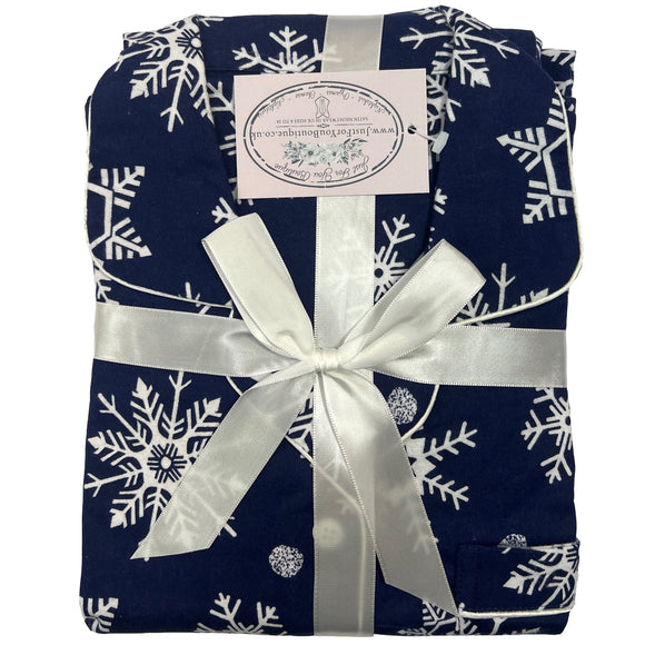 Buy ladies navy snowflake print 100% brushed cotton winceyette flannelette pyjama pjs set in UK sizes 12-14, 16-18, 20-22. Same day dispatch, fast UK delivery!
